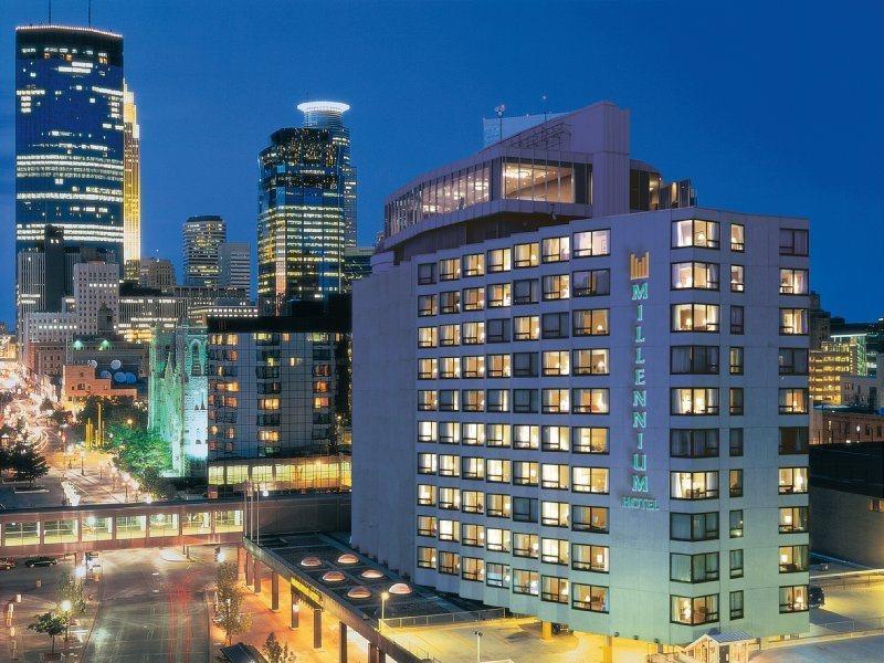 Sheraton Minneapolis Downtown Convention Center Exterior photo